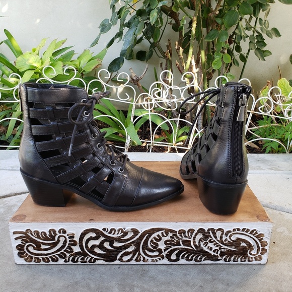 Edgy & Cool Treasure & Bond Booties - Picture 7 of 8